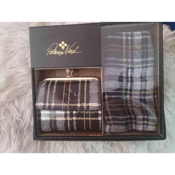 Last set! Nwt Patricia Nash set double wallet&scarf - Picture 1 of 4